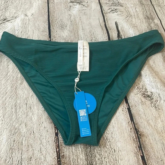 NWT! Women’s Cupshe green ribbed bikini bottoms Large - Picture 3 of 4